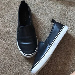 Divided flats/loafer